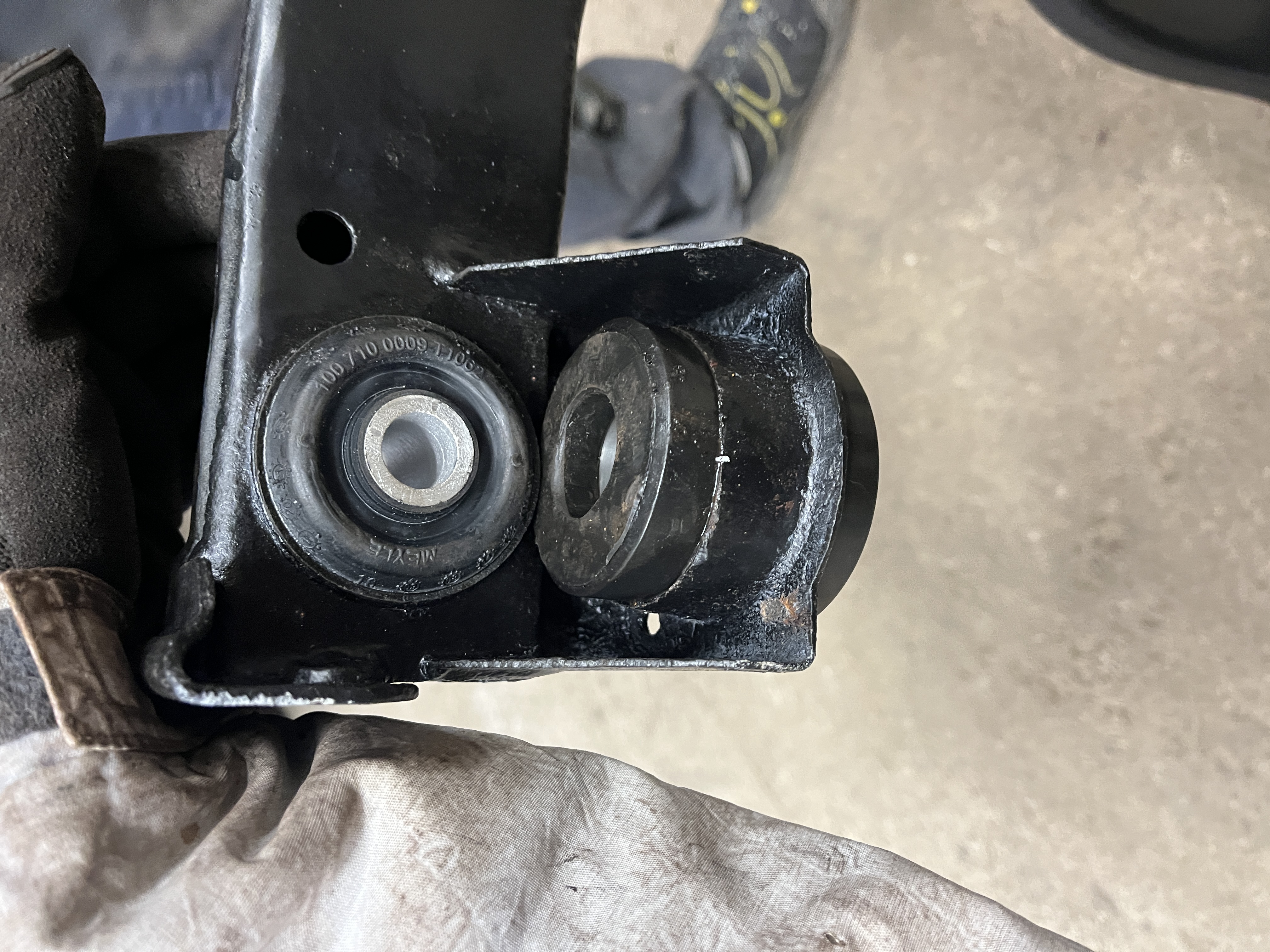 Achskoerper Lagerung